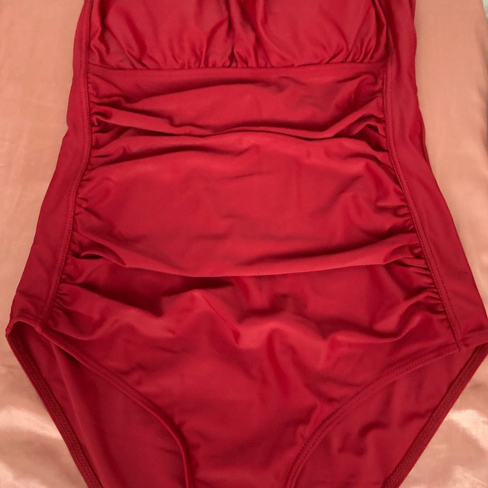 AQUA EVE • Red Tummy Control Bathing Suit - Retro Scalloped Top • Size M New